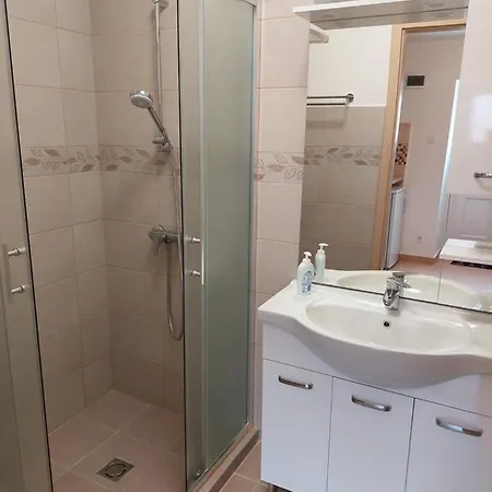 Szent Bernat Vendeghaz アパート ヴェスプレーム