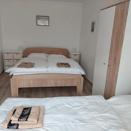 Apartman Szent Bernat Vendeghaz Veszprém