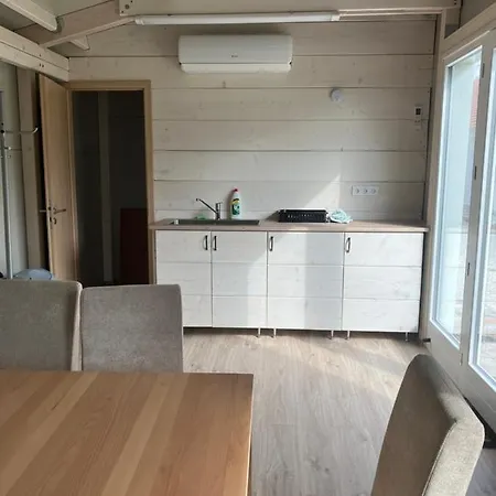 アパート Szent Bernat Vendeghaz ヴェスプレーム