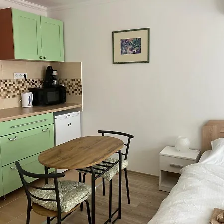 Szent Bernat Vendeghaz Apartment Veszprem