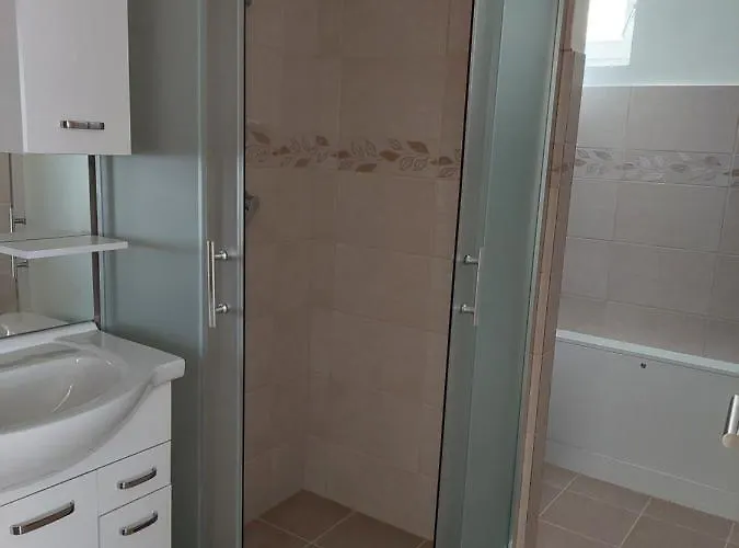 Szent Bernat Vendeghaz Апартаменты *