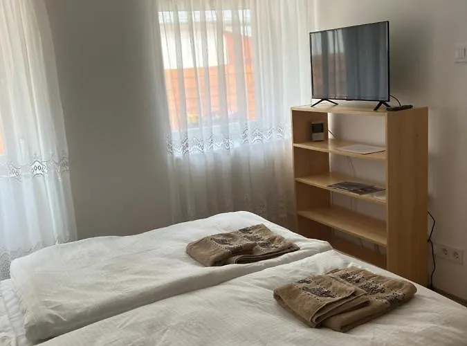 Szent Bernat Vendeghaz * Веспрем